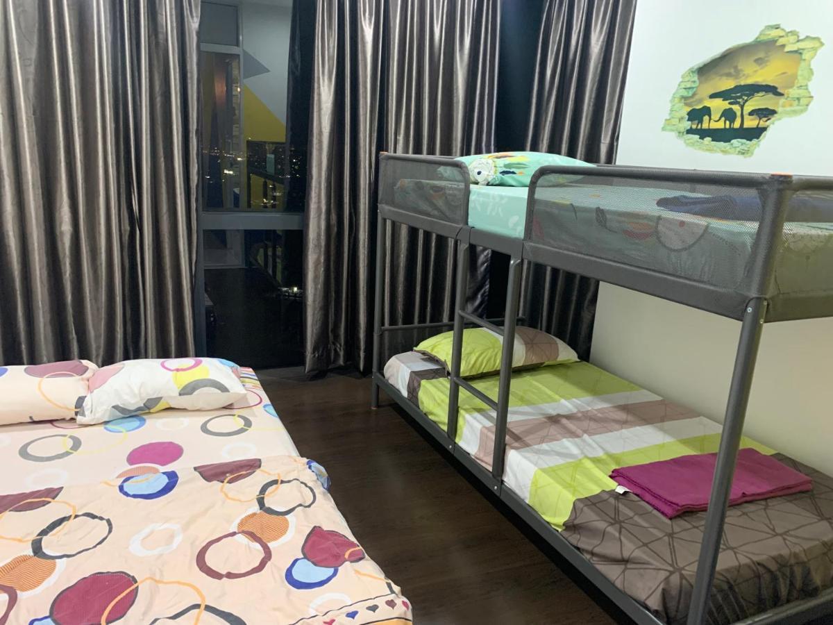 Woodsbury 7722 Penang Apartment