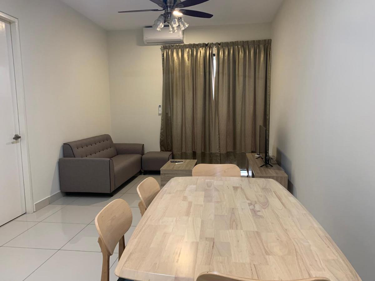 Woodsbury 7722 Penang Apartment *