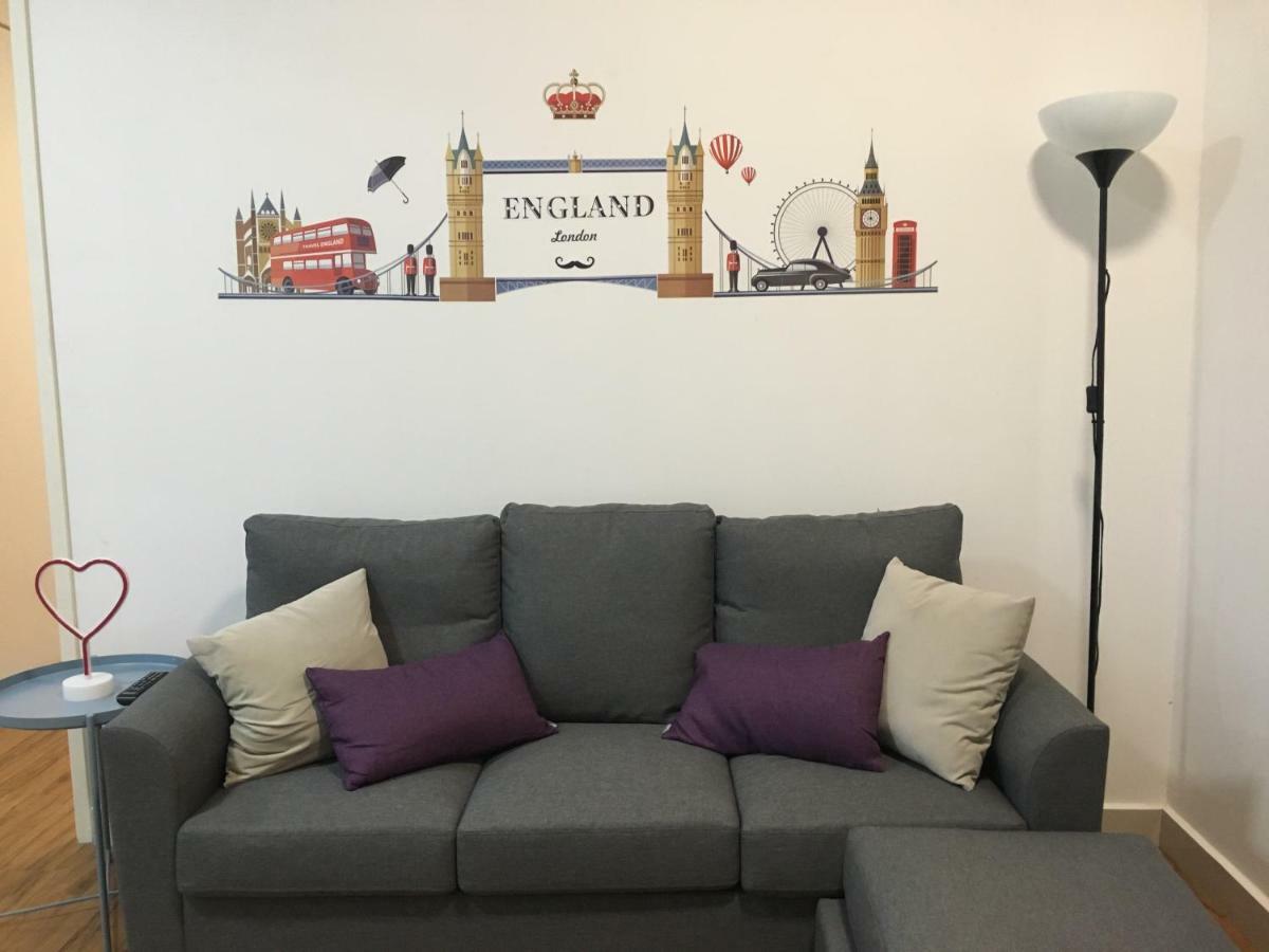 Woodsbury 7722 Penang Apartment *